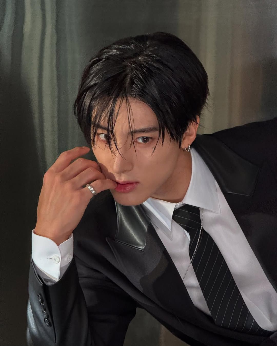 12월 22일 생일인 더보이즈 에릭. 인스타그램 @eric.is.youngjae