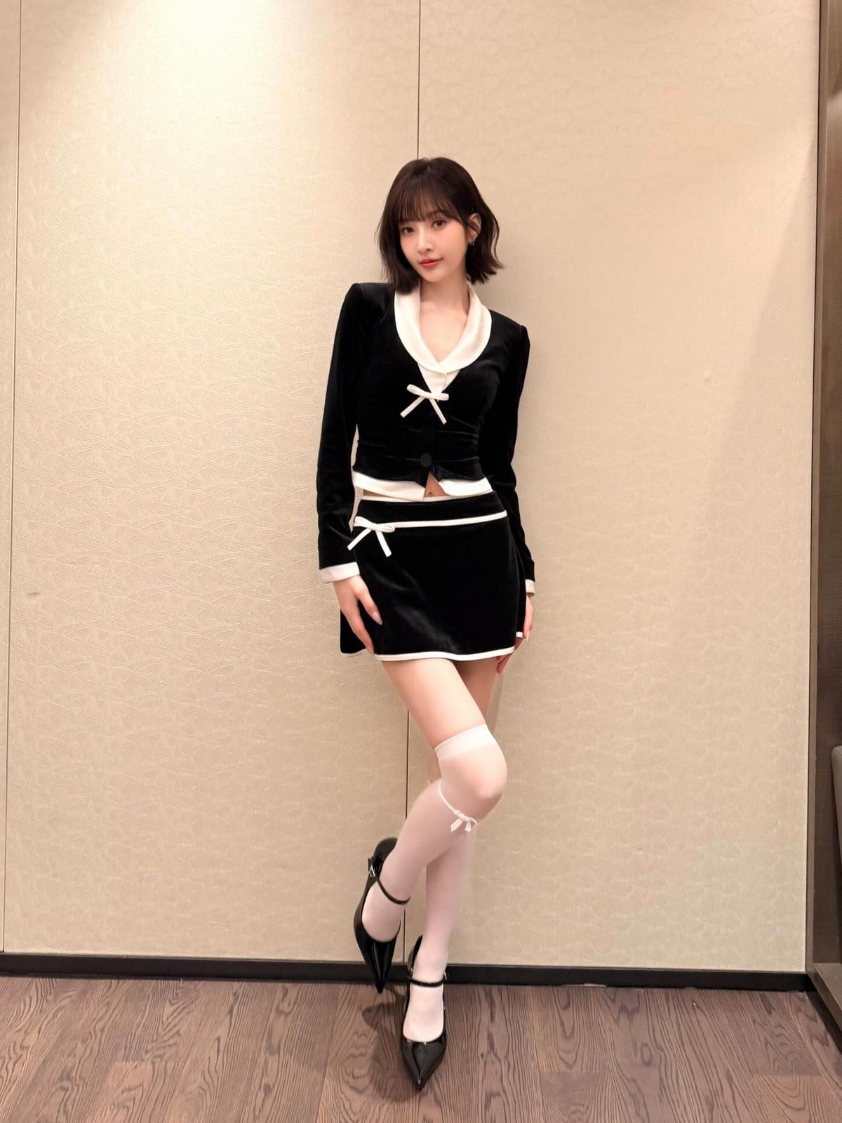 리본 셋업을 착용한 조이. 인스타그램 @_imyour_joy