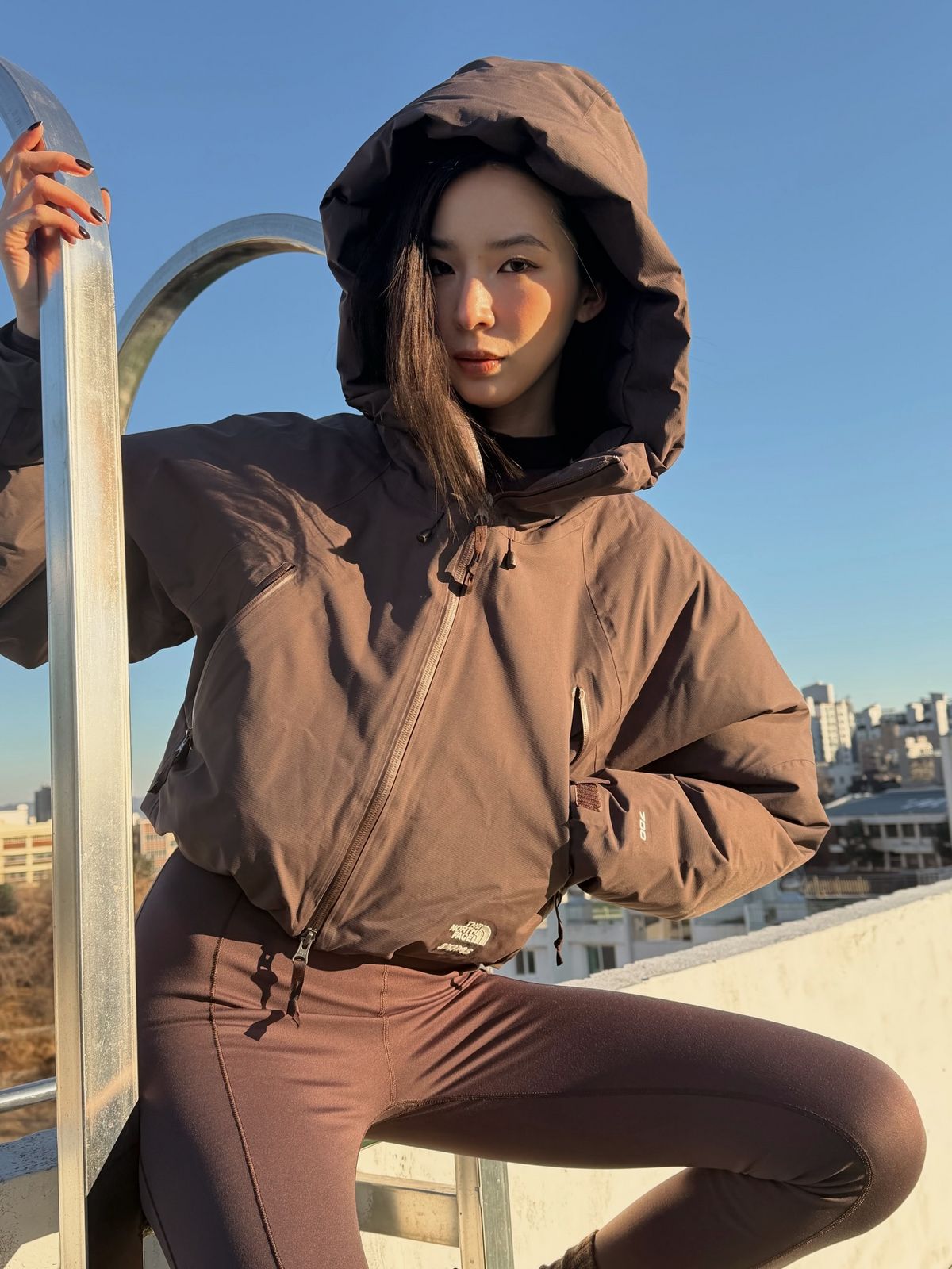 스포티한 아프레 스키룩을 선보인 모델 아이린. 인스타그램 @ireneisgood