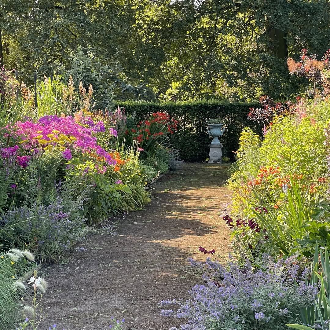 드리스 반 노튼 | 인스타그램 @driesvannoten