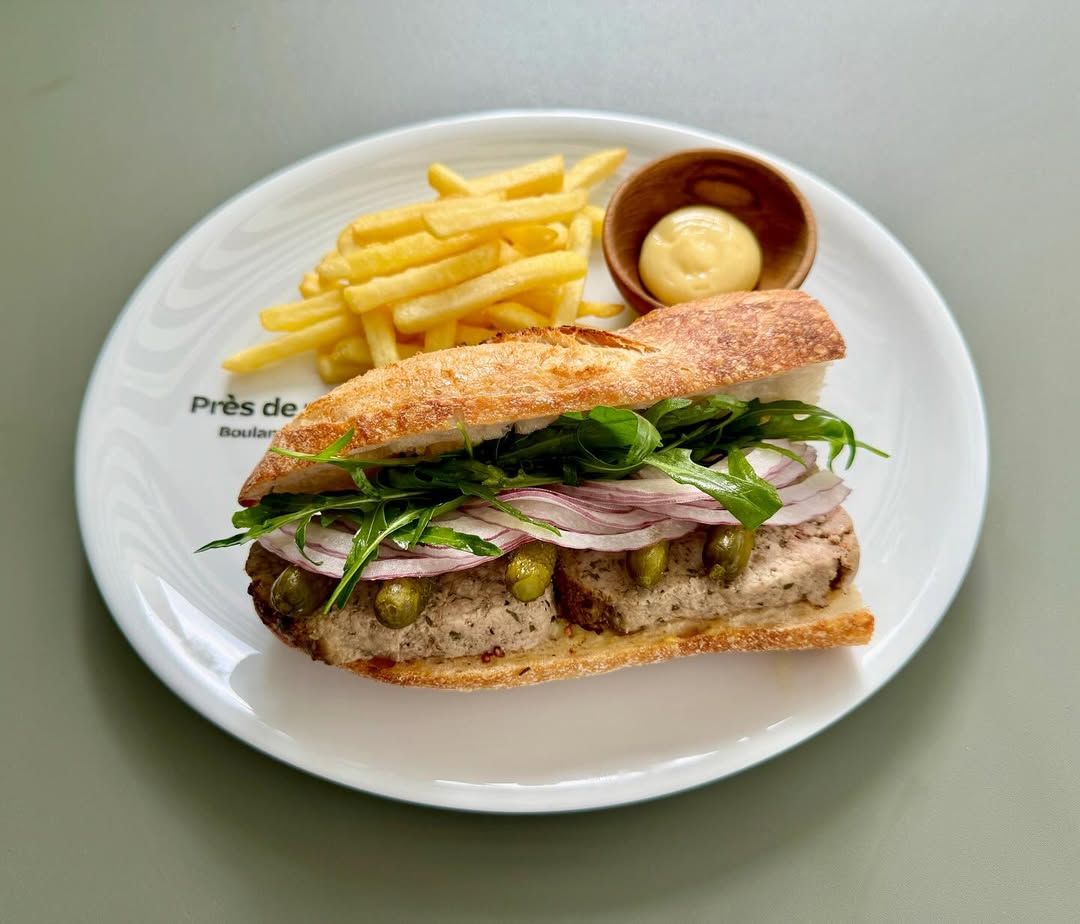 프렌치 기반의 식사빵과 샌드위치를 만날 수 있는 윤화영 셰프의 프레드므아 청담. 인스타그램 @boulangerie_pres_de_moi