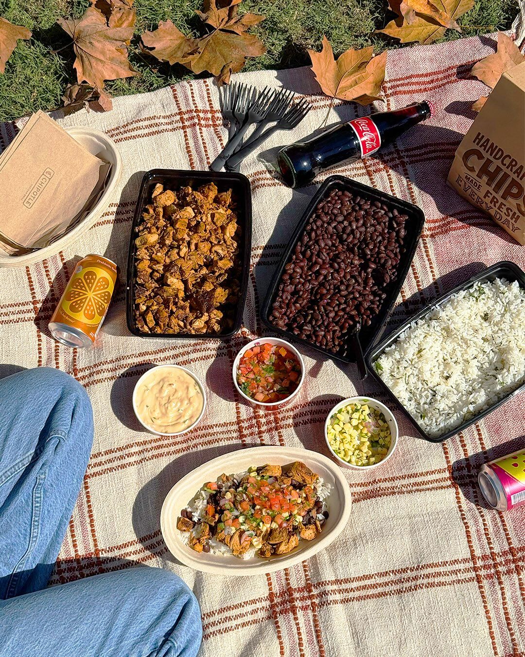 인스타그램 @chipotle