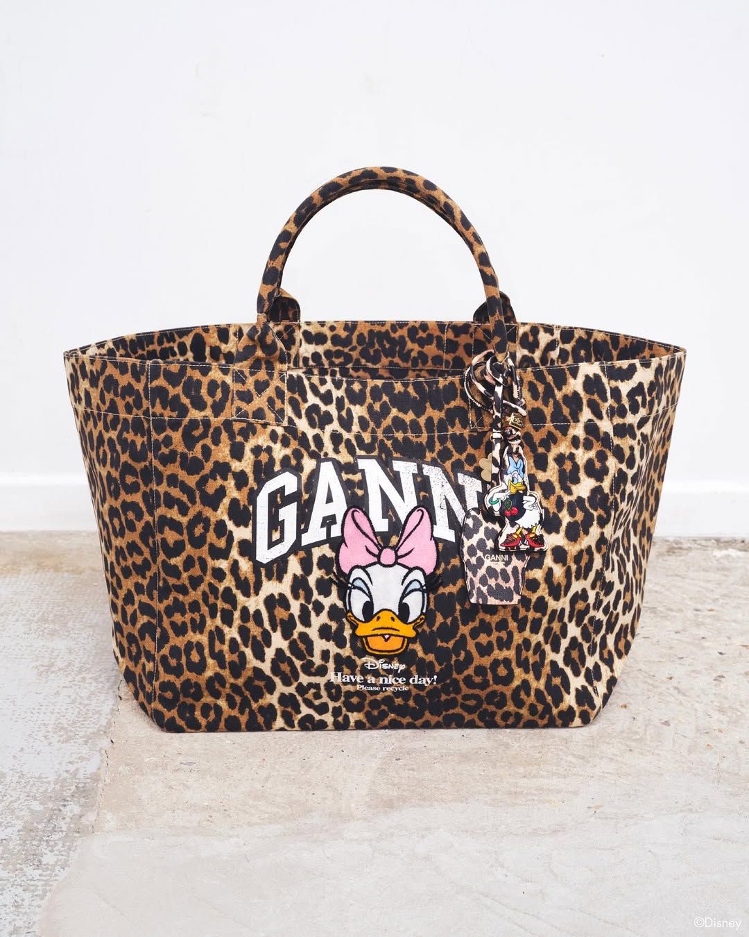 GANNI x Disney | 인스타그램 @ganni, 공식 홈페이지
