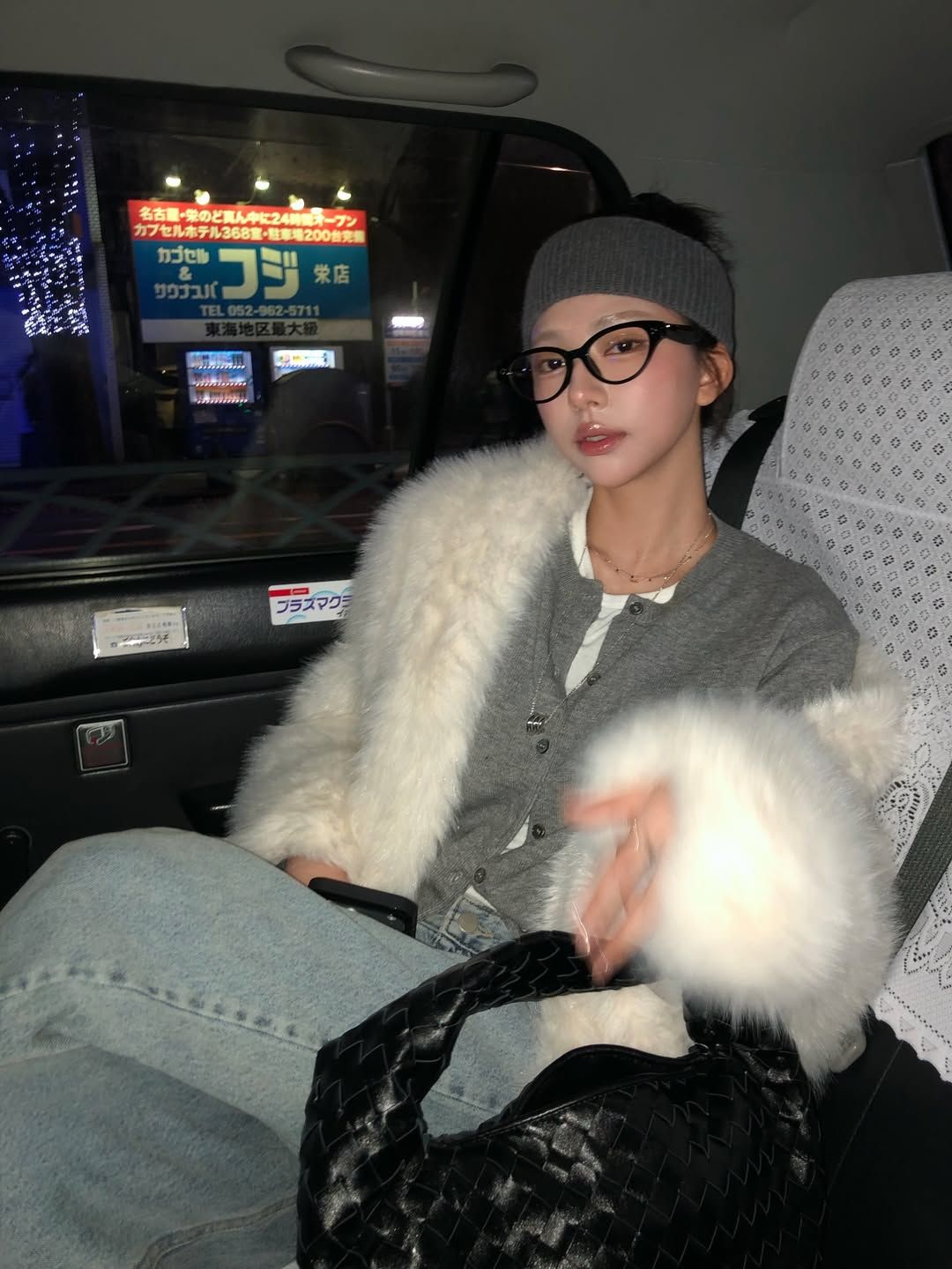 겨울 아우터를 아름답게 코디한 솔로지옥5 김고은. @goxnniee