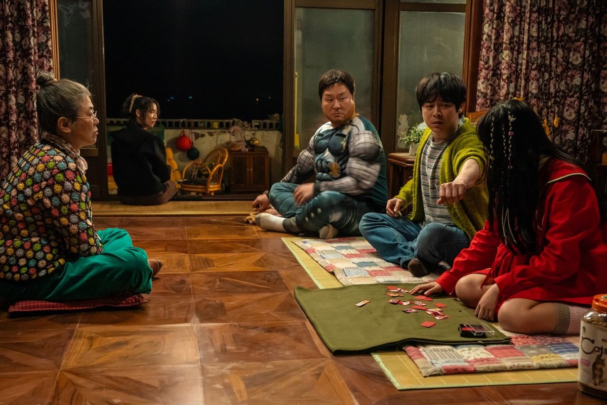 ‘좀비딸’ 스틸컷. 네이버 영화 ‘좀비딸’(2025)