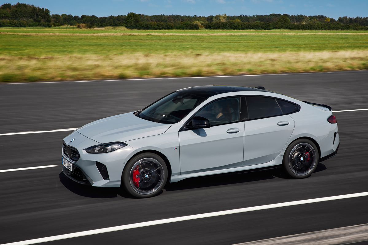 BMW M235