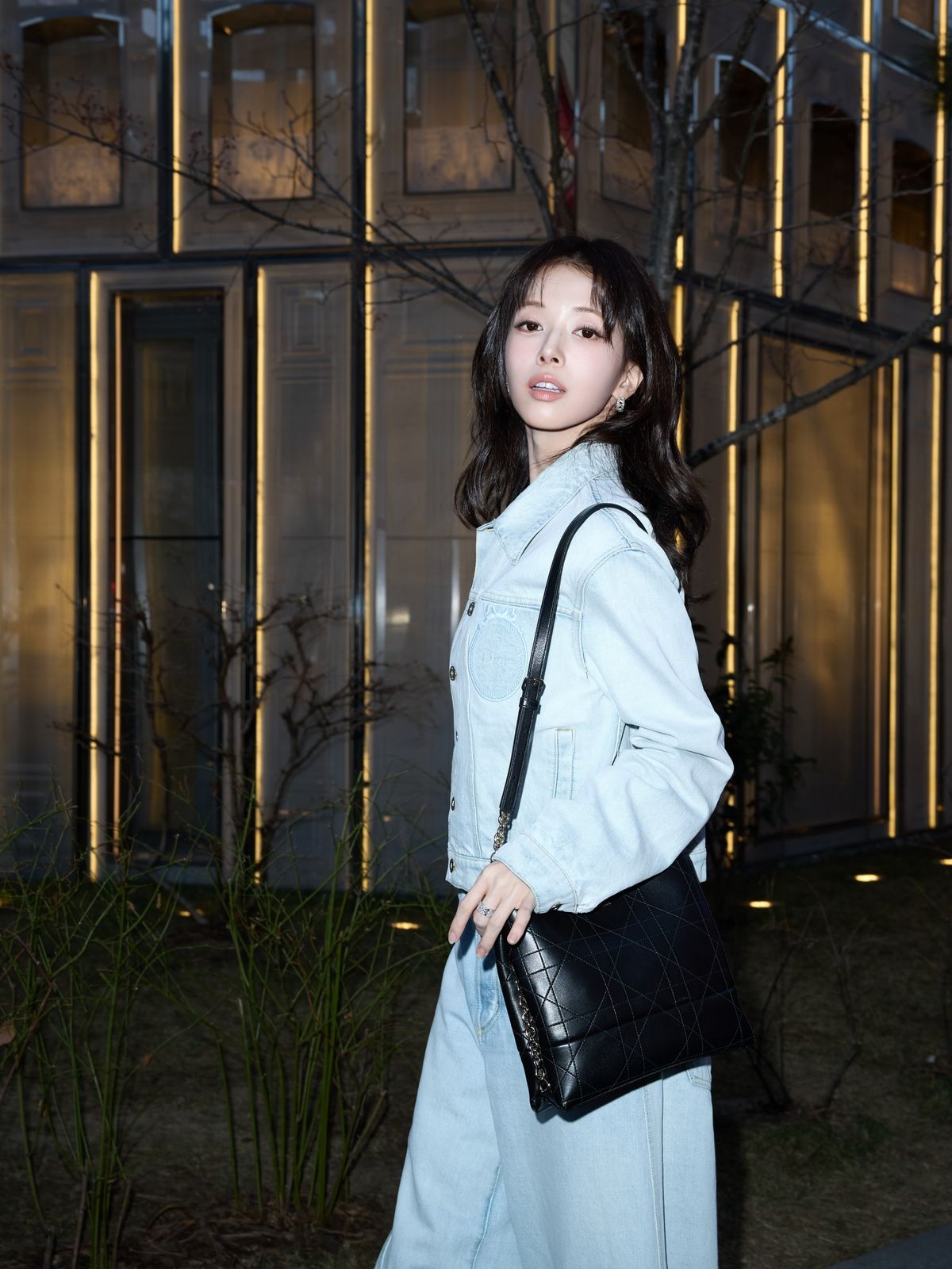 노정의의 청청 룩. 인스타그램 @jeongeuiyam