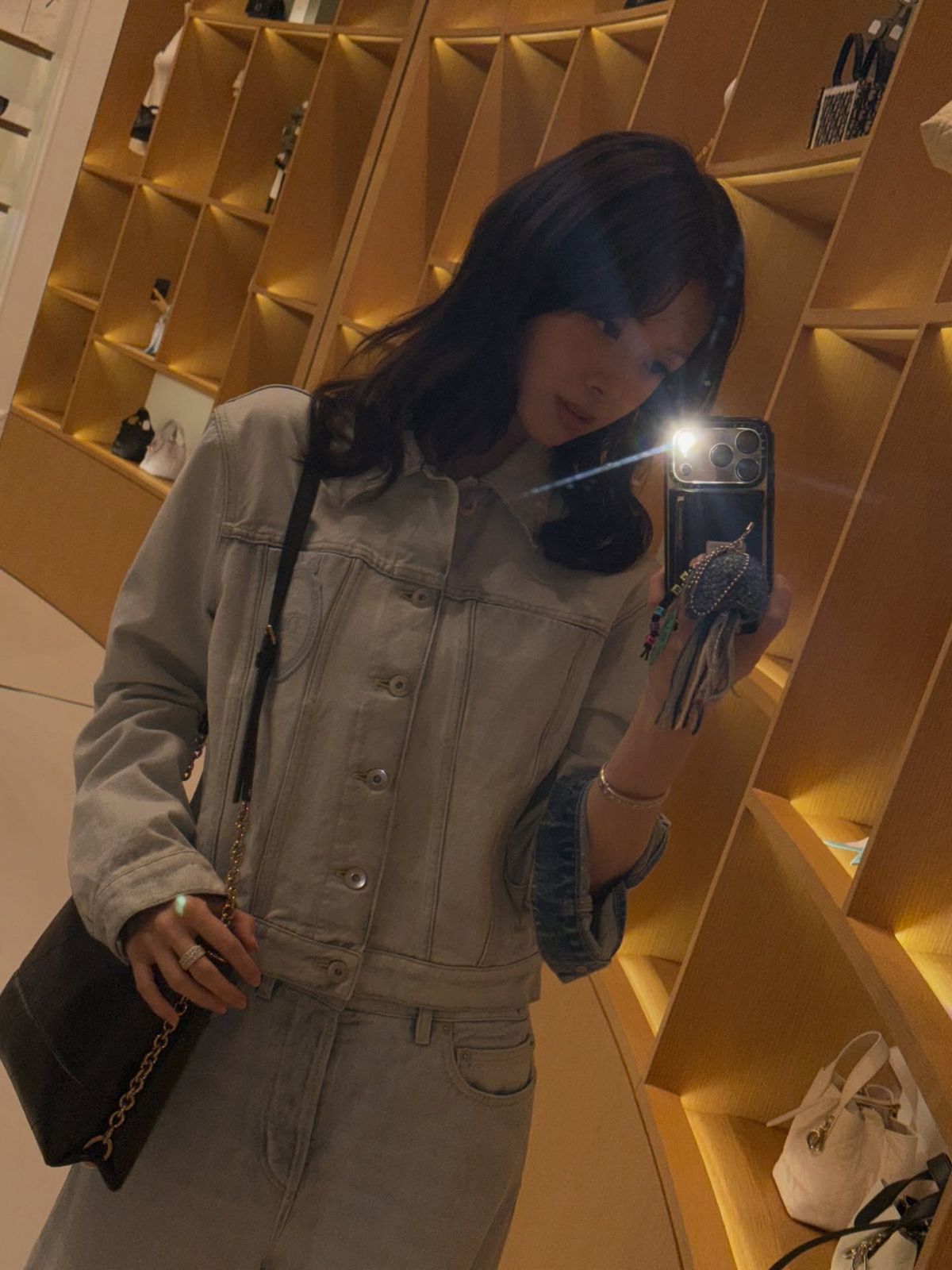 노정의의 청청 룩. 인스타그램 @jeongeuiyam