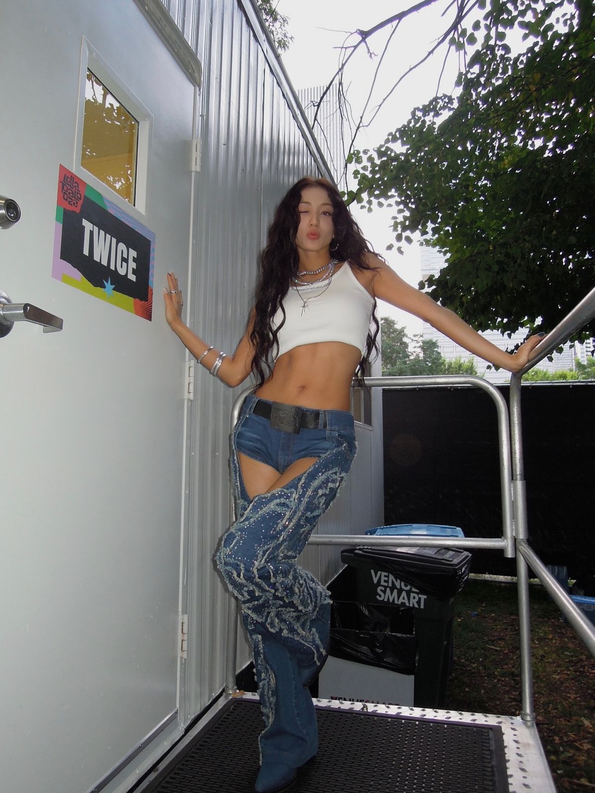 트와이스 지효 복근 | 인스타그램 @_zyozyo