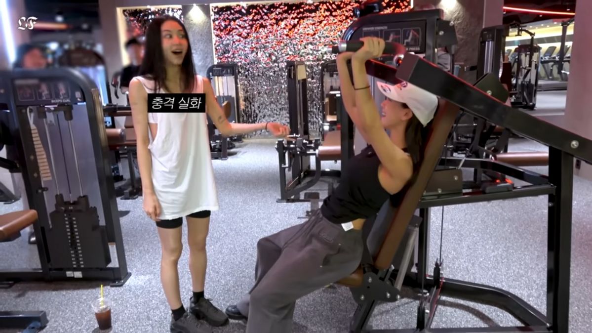 트와이스 지효와 채영의 운동 루틴 | 유튜브 <트와이스>