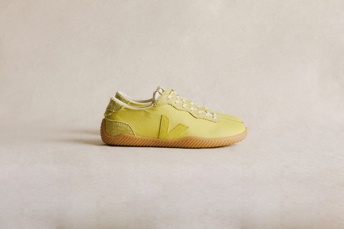 베자 X 베이스레인지의 아나토미컬 스니커즈 | 사진 제공 베자(VEJA)