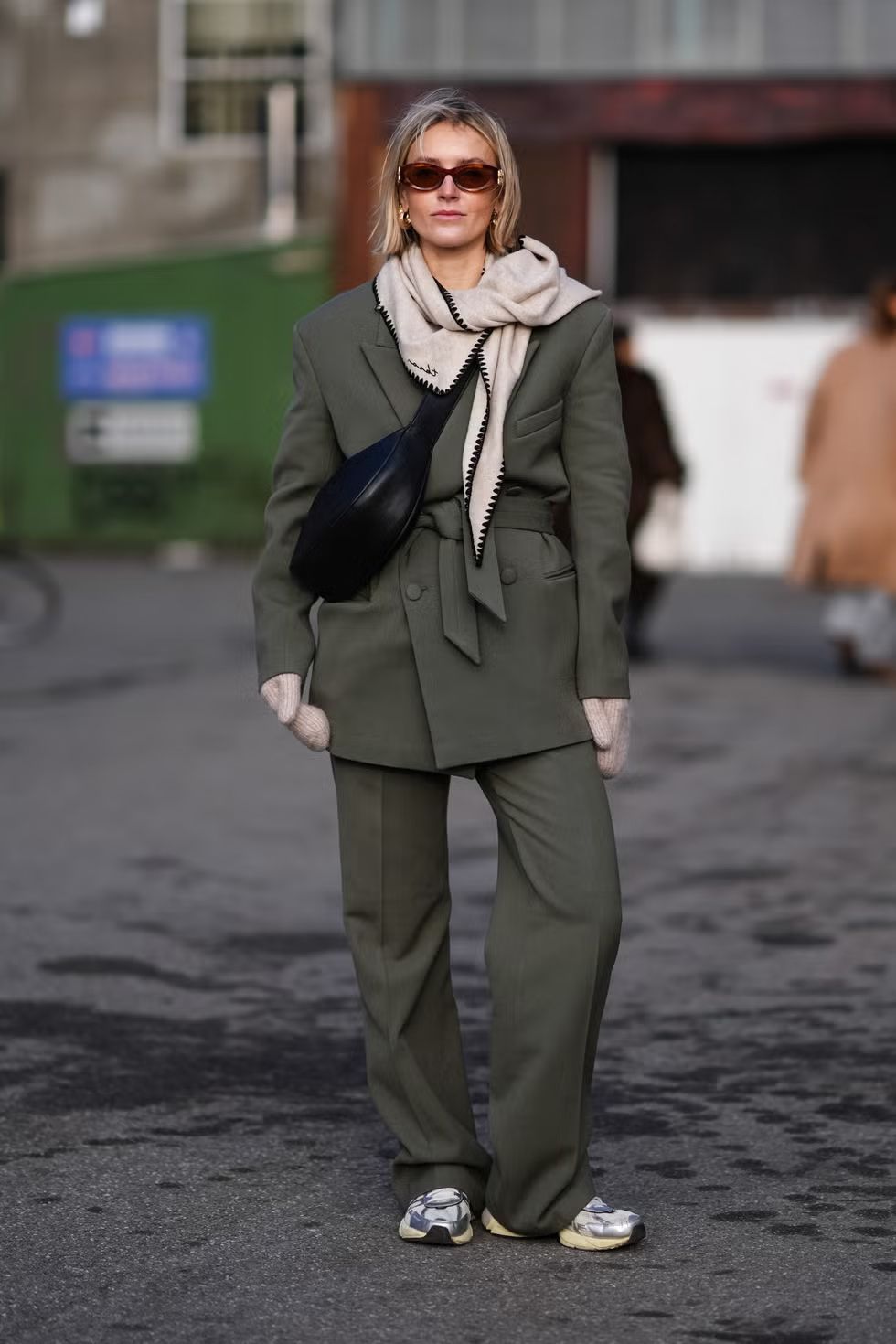 현실적인 3월 코디법 | Edward Berthelot//Getty Images