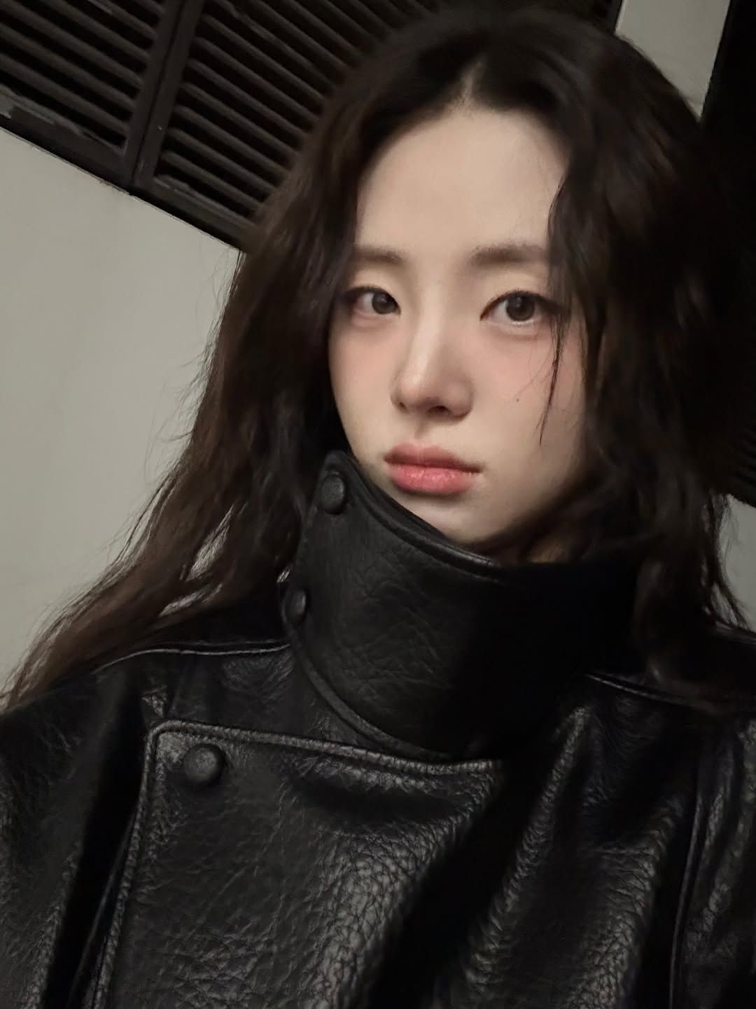 신시아 레더 블루종 패션 | 인스타그램 @shinsiaa_ 