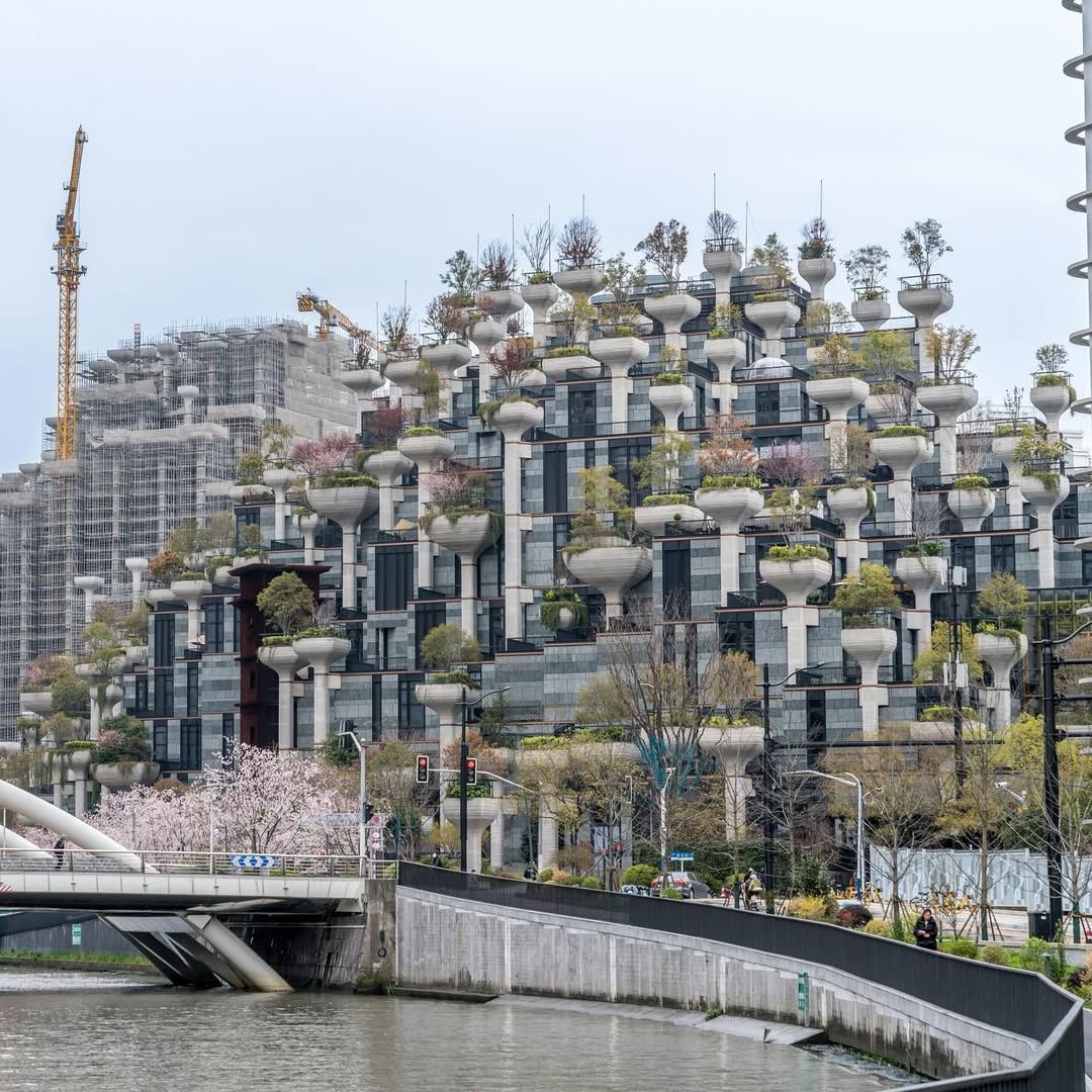 인스타그램 @officialheatherwickstudio