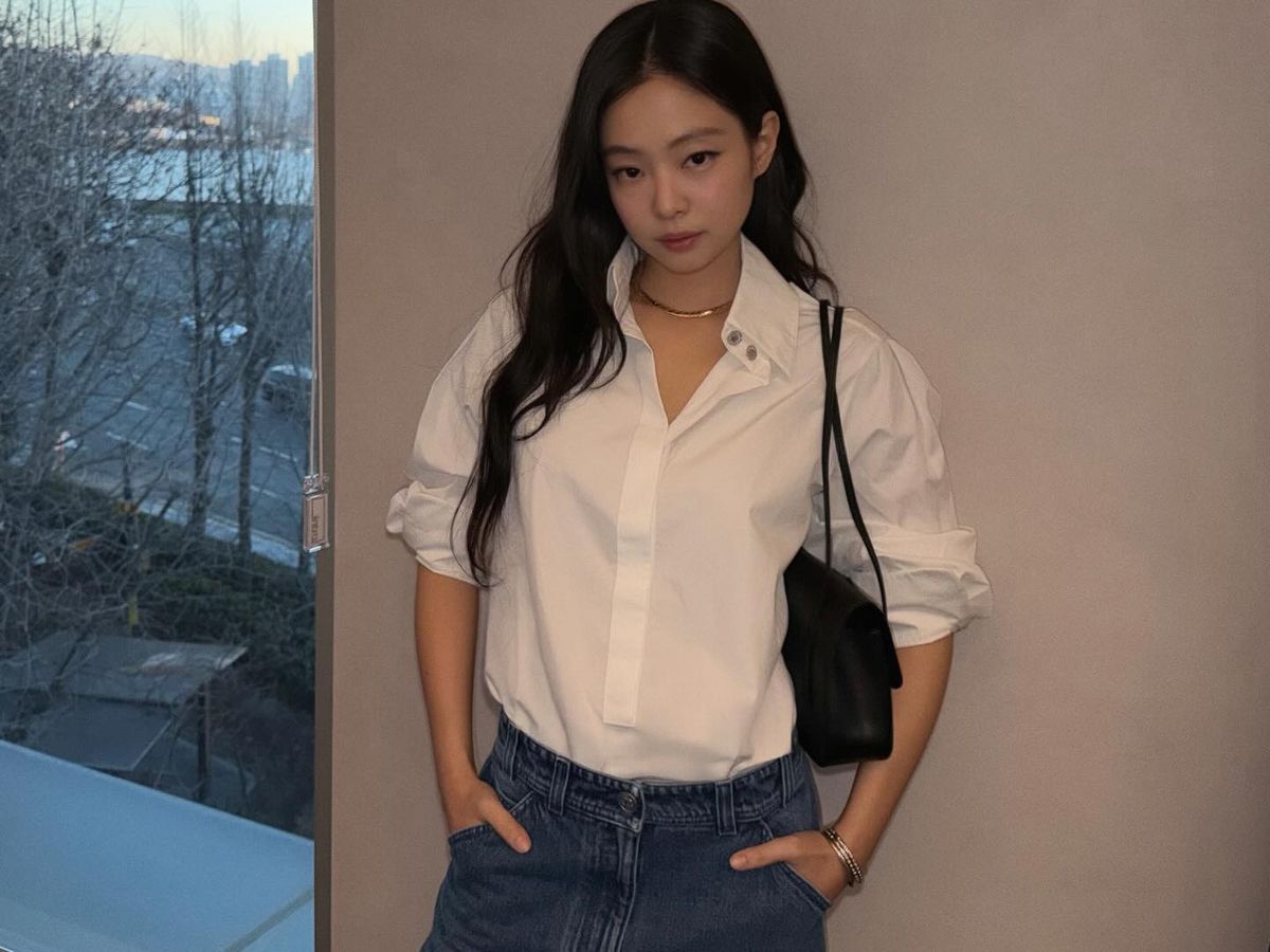 화이트 셔츠 | 인스타그램 @jennierubyjane