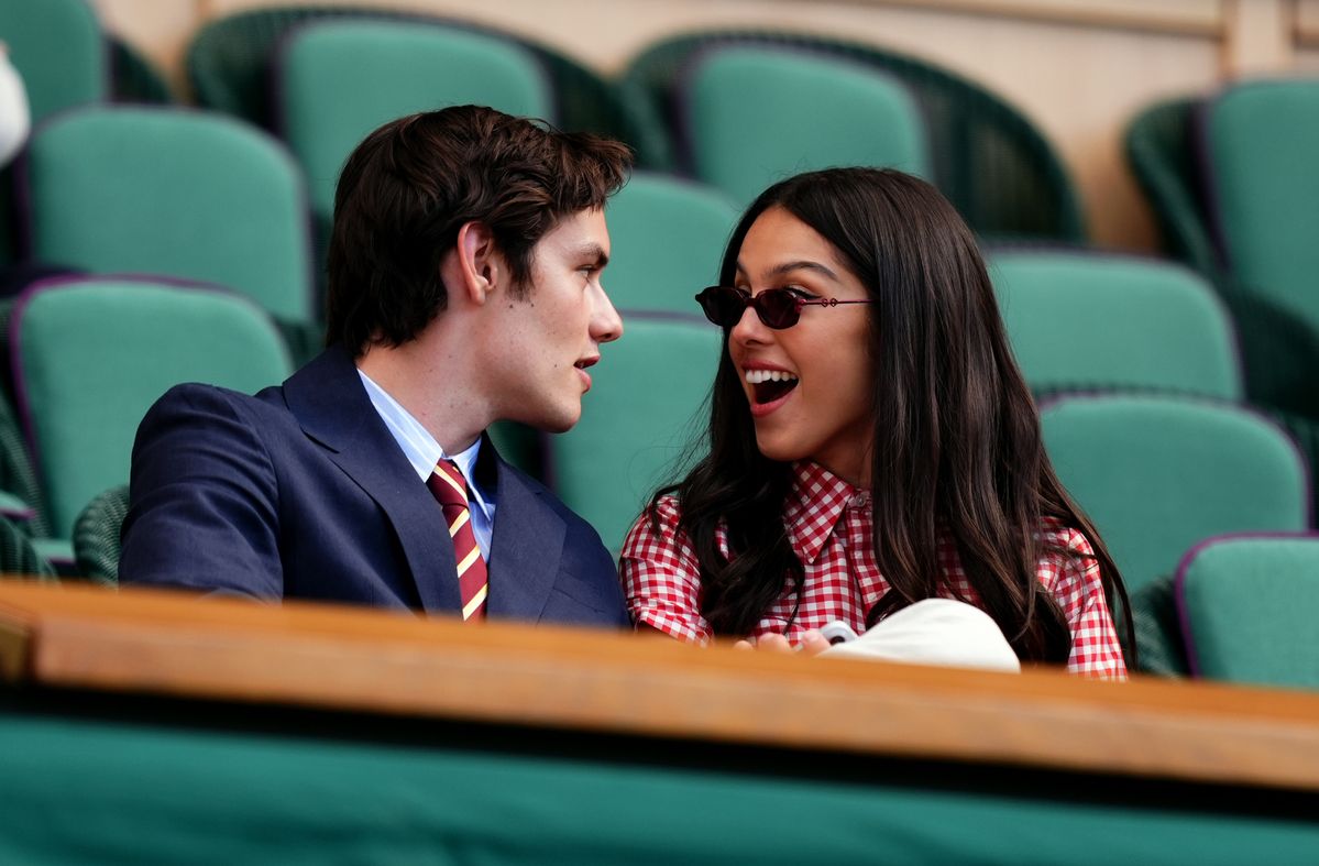 최근 결별한 루이스 패트리지와 올리비아 로드리고 | 사진: 게티 이미지