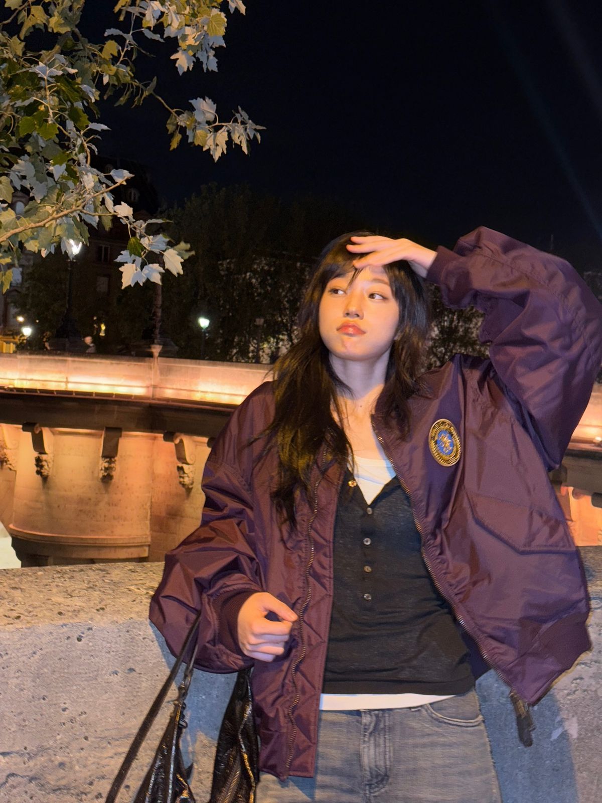  노윤서의 항공점퍼 코디. 인스타그램 @rohyoonseo