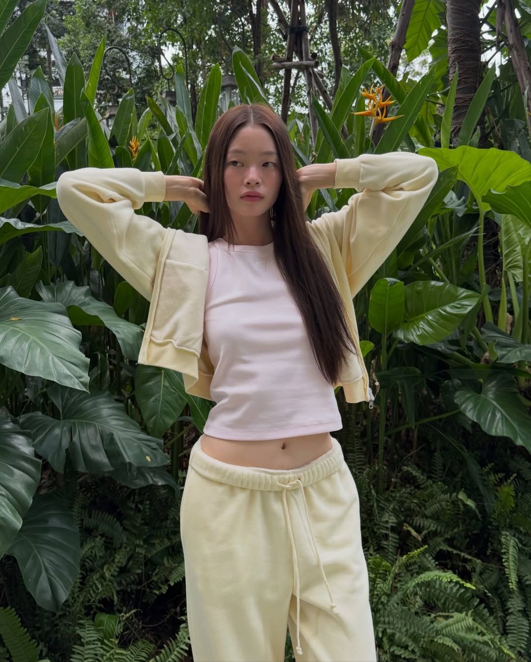 윤이재 패션 | 인스타그램 @yun.e.jae