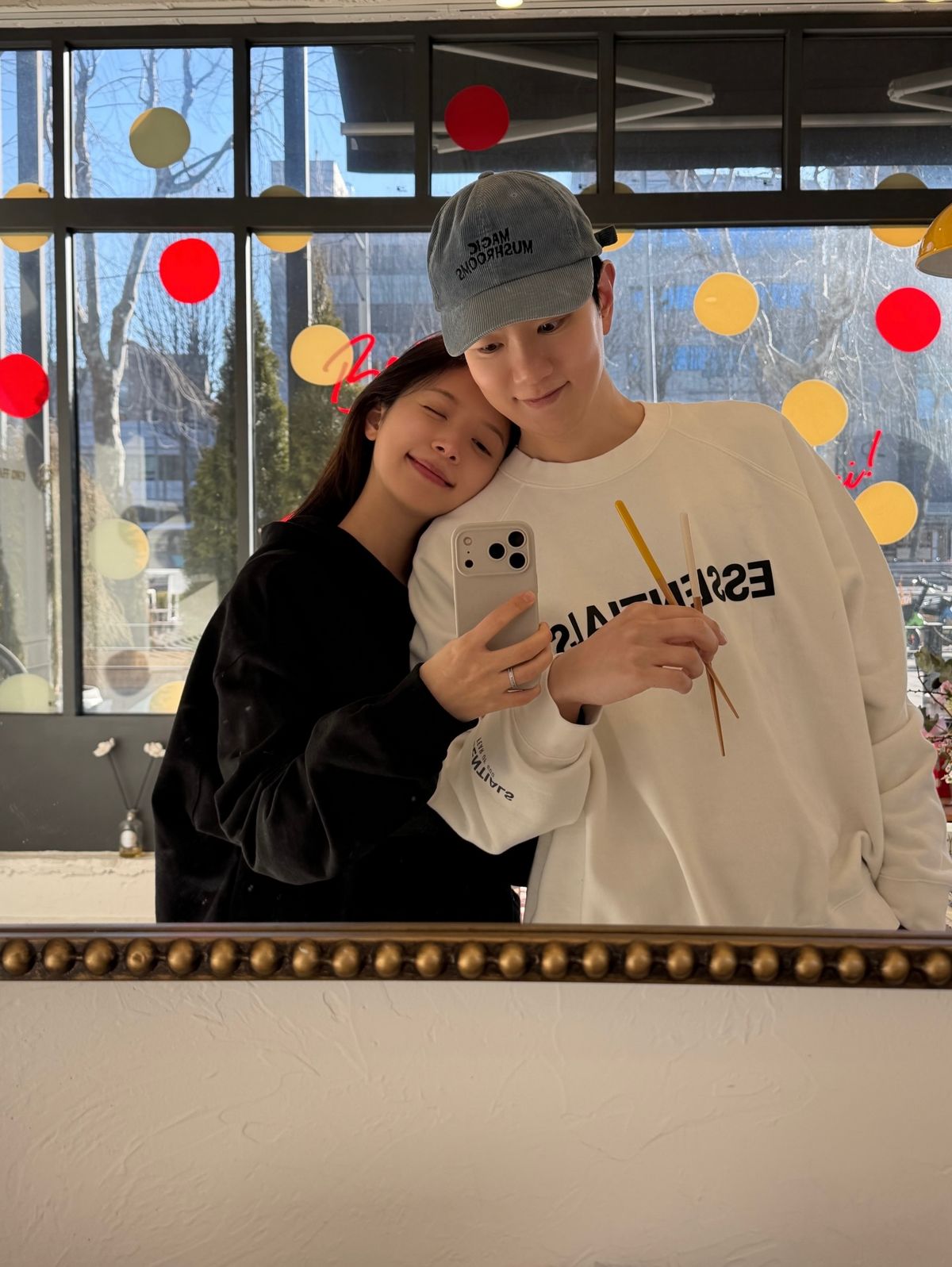 김지영 결혼 반지 | 인스타그램 @ _diyom_