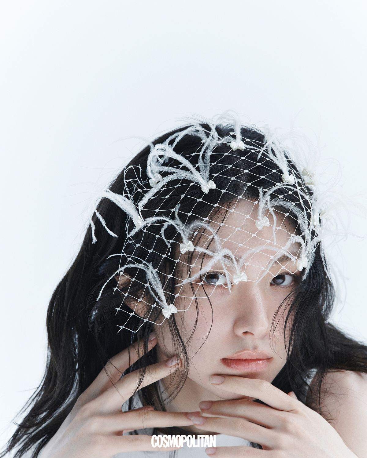 슬리브리스 톱 Ports. 베일 Q Millinery.