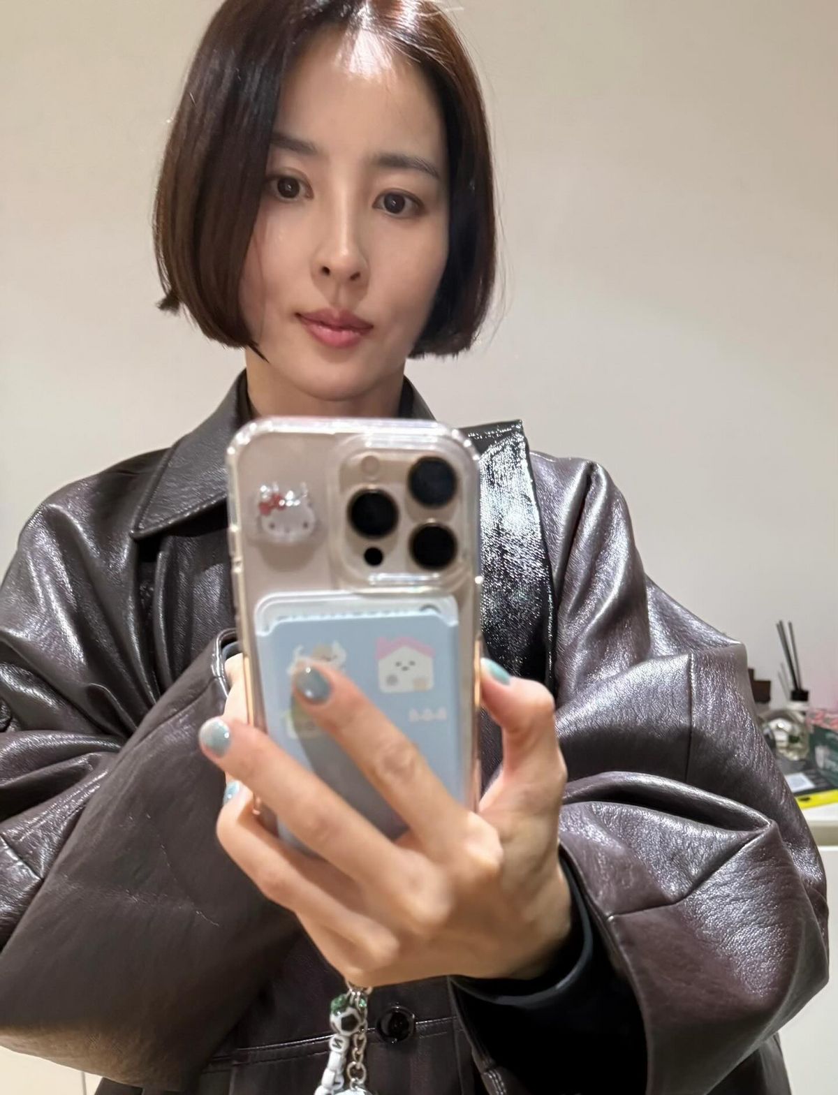 한혜진 단발 | 인스타그램 @underhiswings2016