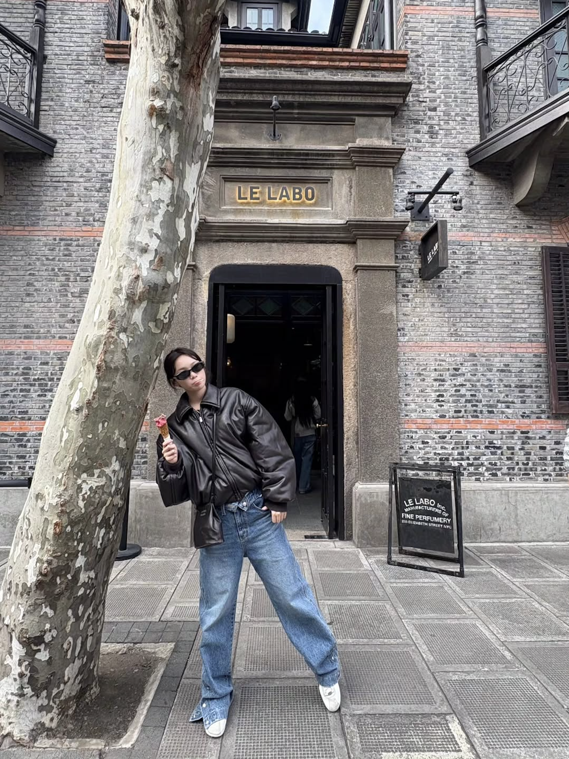 르세라핌 채원 가방 | 인스타그램 @_chaechae_1