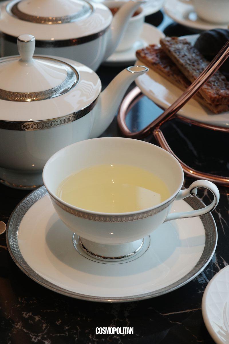 단 맛을 중화시켜주는 '세작' 티.