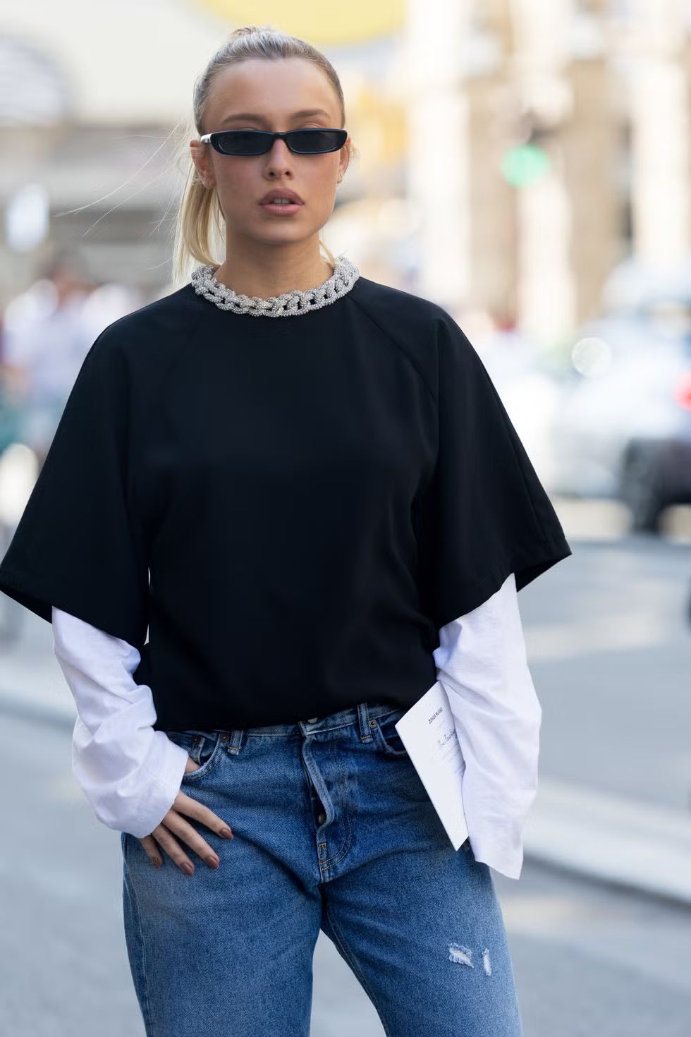 레이어드 티셔츠 스타일링 팁 | Valentina Frugiuele//Getty Images