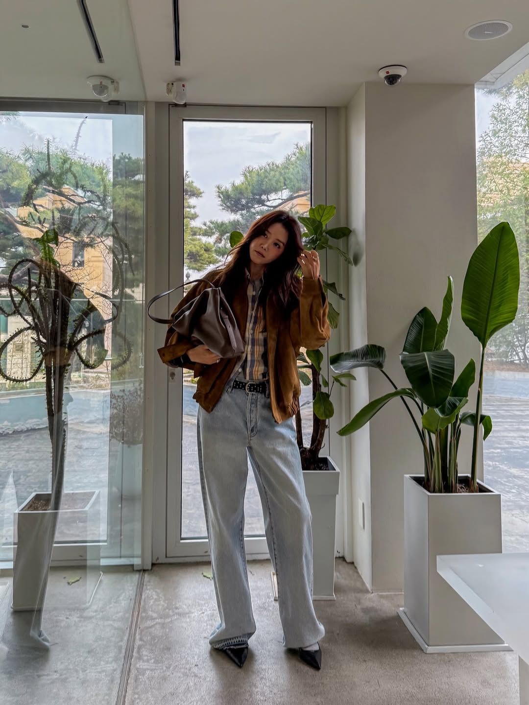 채정안 블루종 패션 | 인스타그램 @chae_jungan 