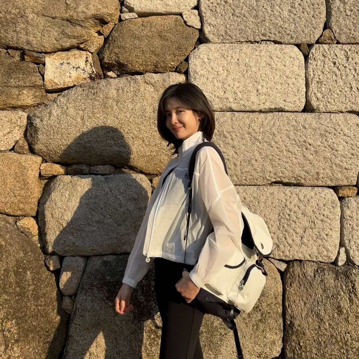 박지현 운동복 | 인스타그램 @voyavivirel