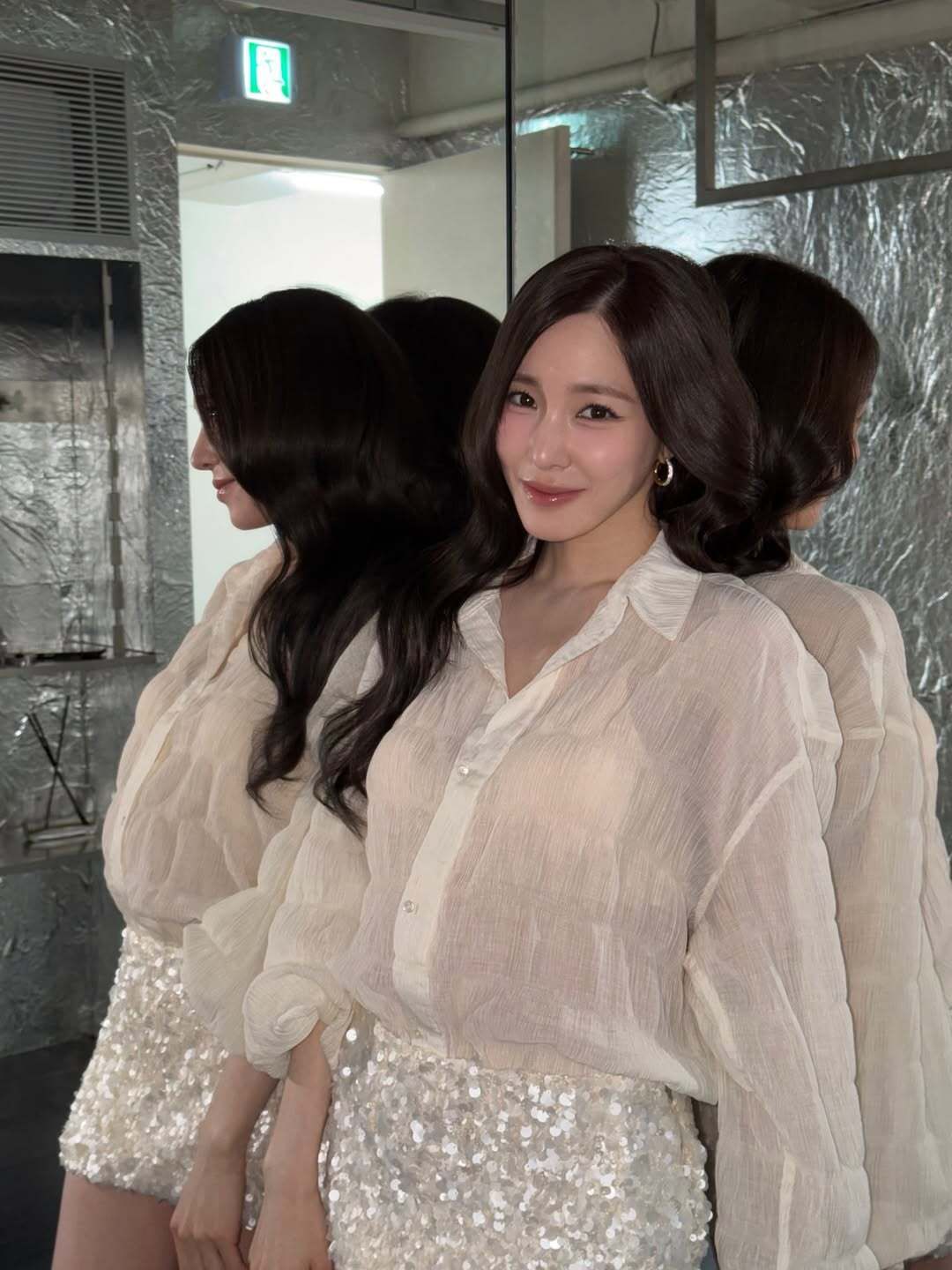 티파니 셔츠 패션 | 인스타그램 @tiffanyyoungofficial