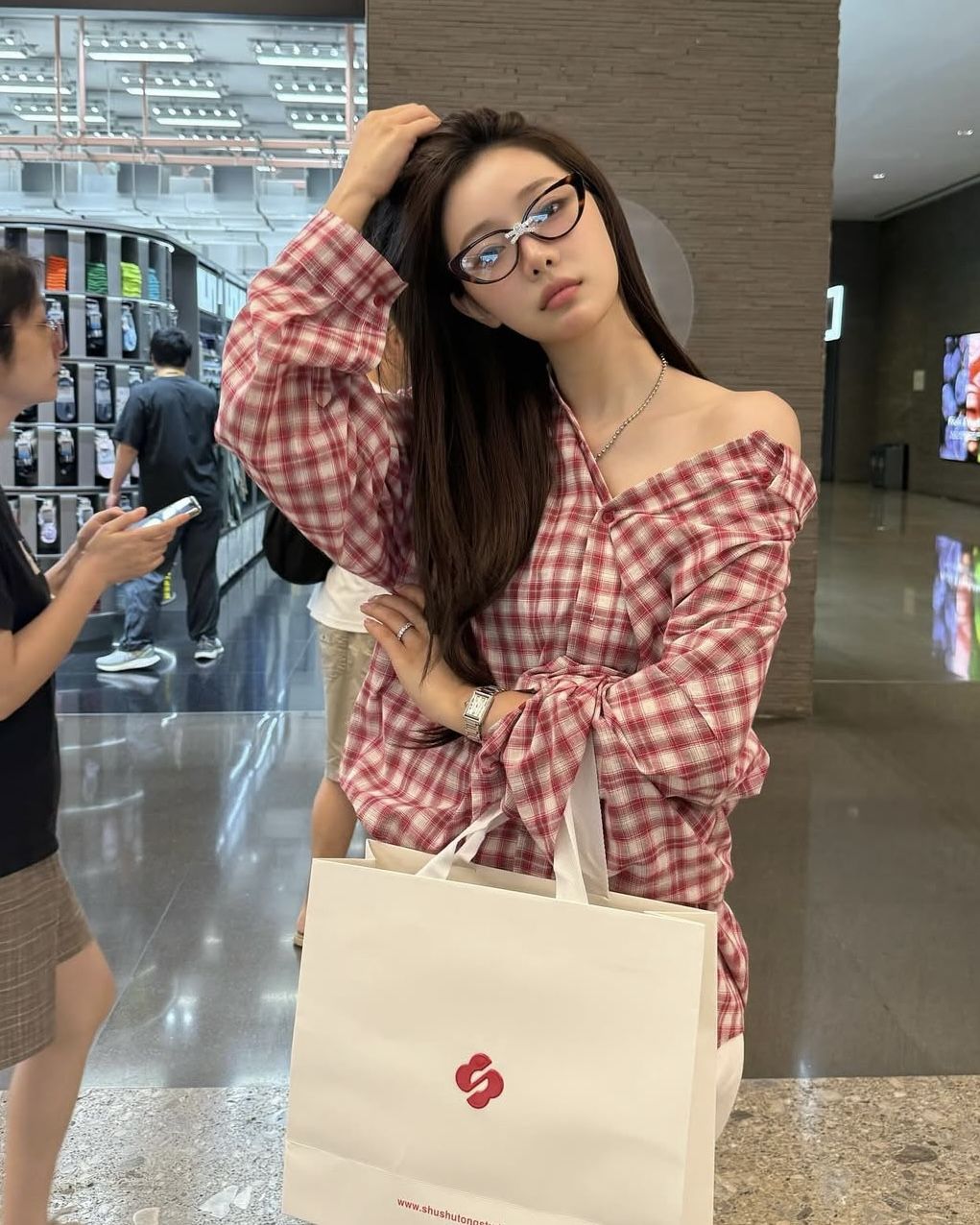 인스타그램 @youseeany 