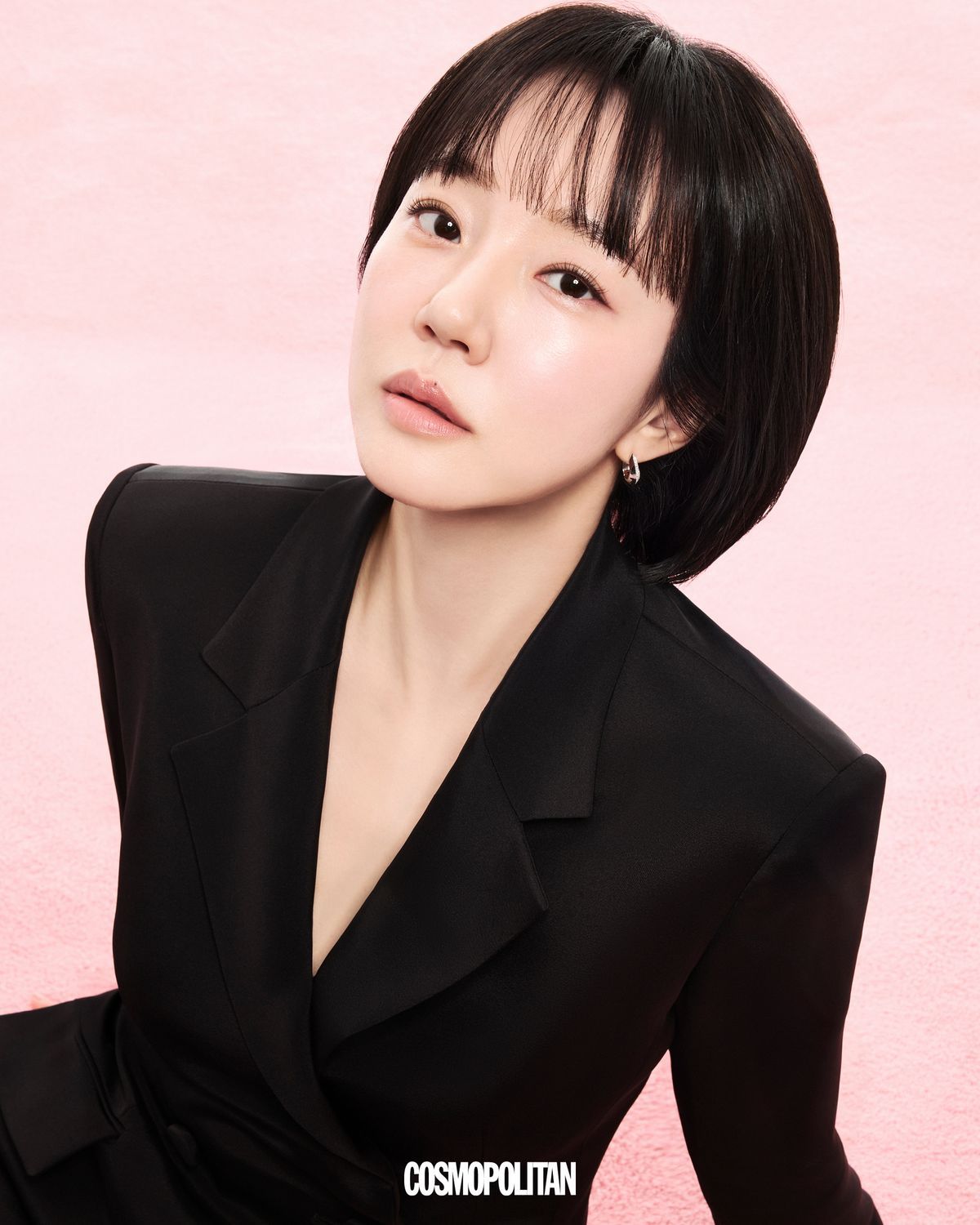 임수정 단발 레이어드 스타일 | 코스모폴리탄 화보