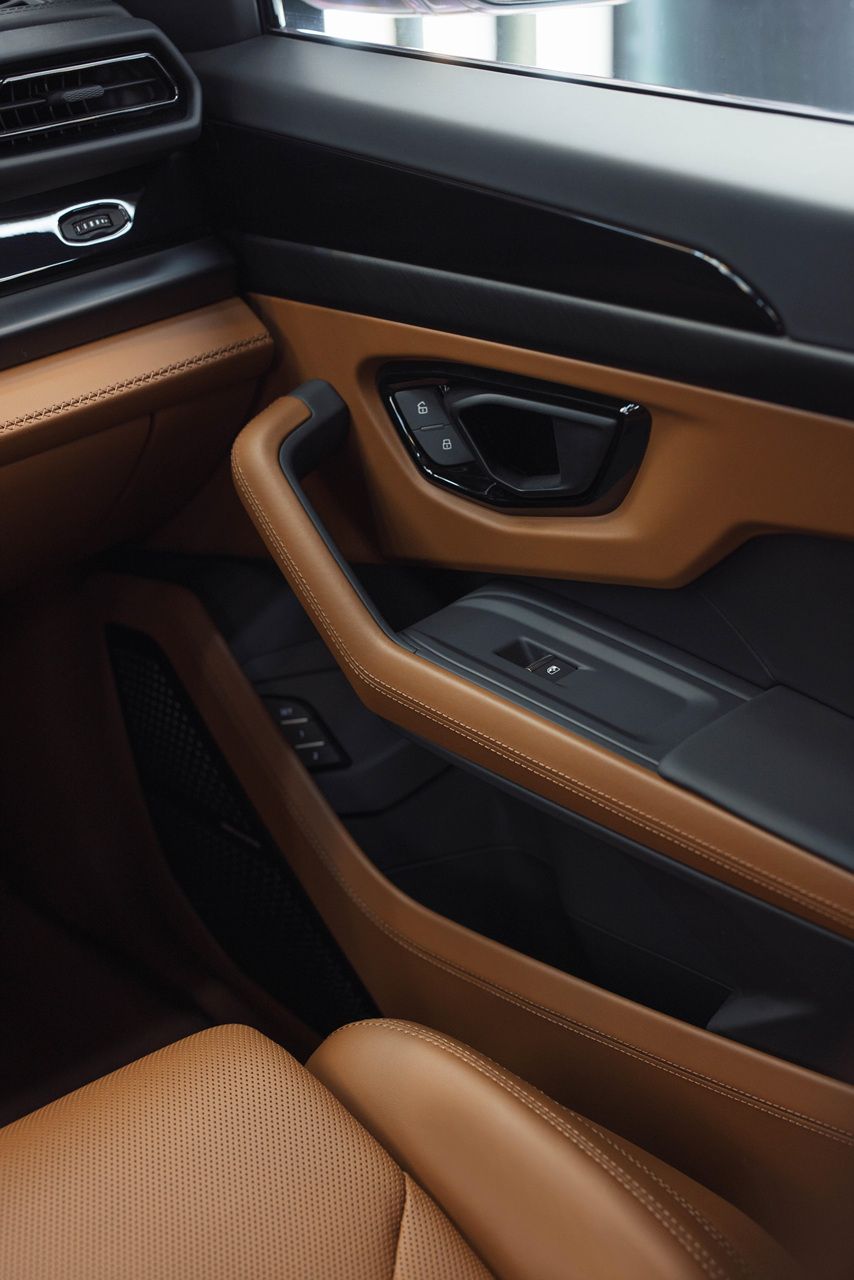 람보르기니 우루스 SE