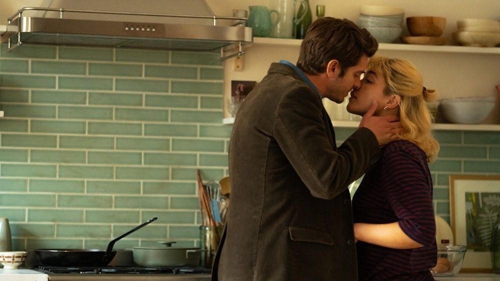 ‘위 리브 인 타임’ 스틸컷. 네이버 영화 ‘위 리브 인 타임’(2026)