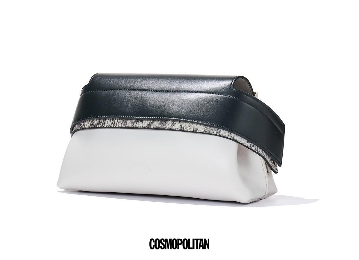 파이톤 레더를 가미한 웨이브 백 3백85만원 Tod’s.