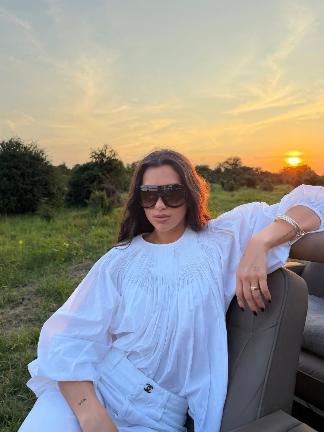 두아 리파 여행지 패션 | 인스타그램 @dualipa