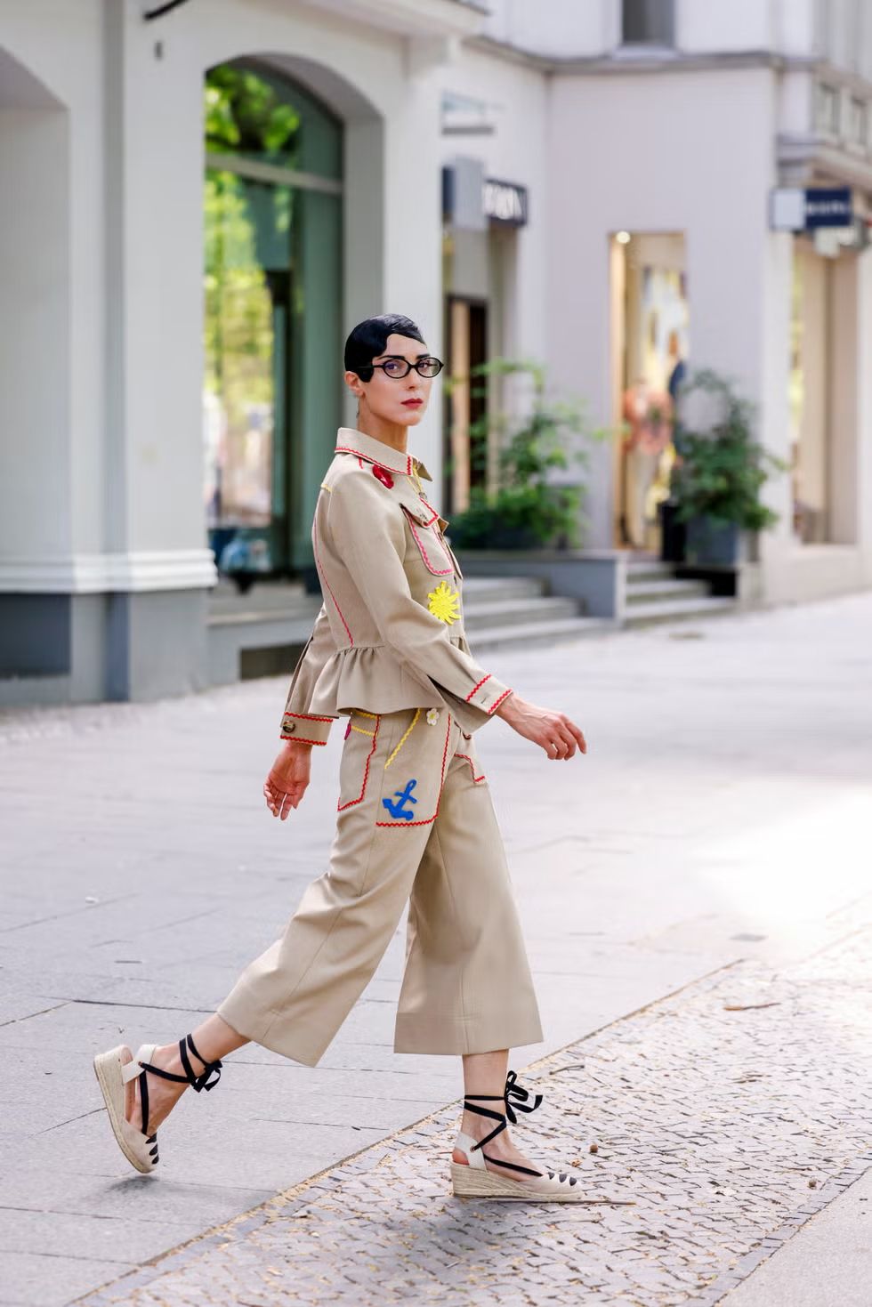 가우초 팬츠에 어울리는 신발 8 | Streetstyleshooters//Getty Images