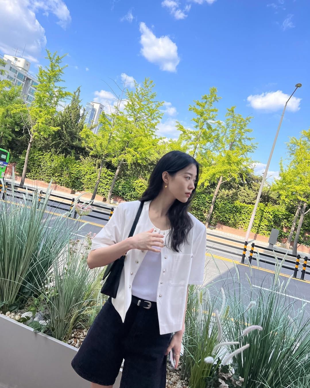 인스타그램 @honestly_august