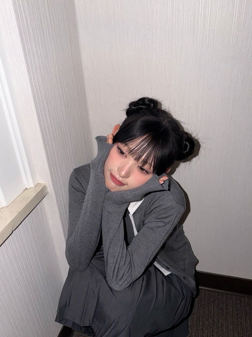 리센느 미나미의 다양한 스타일링. 사진 인스타그램 @rescene_official