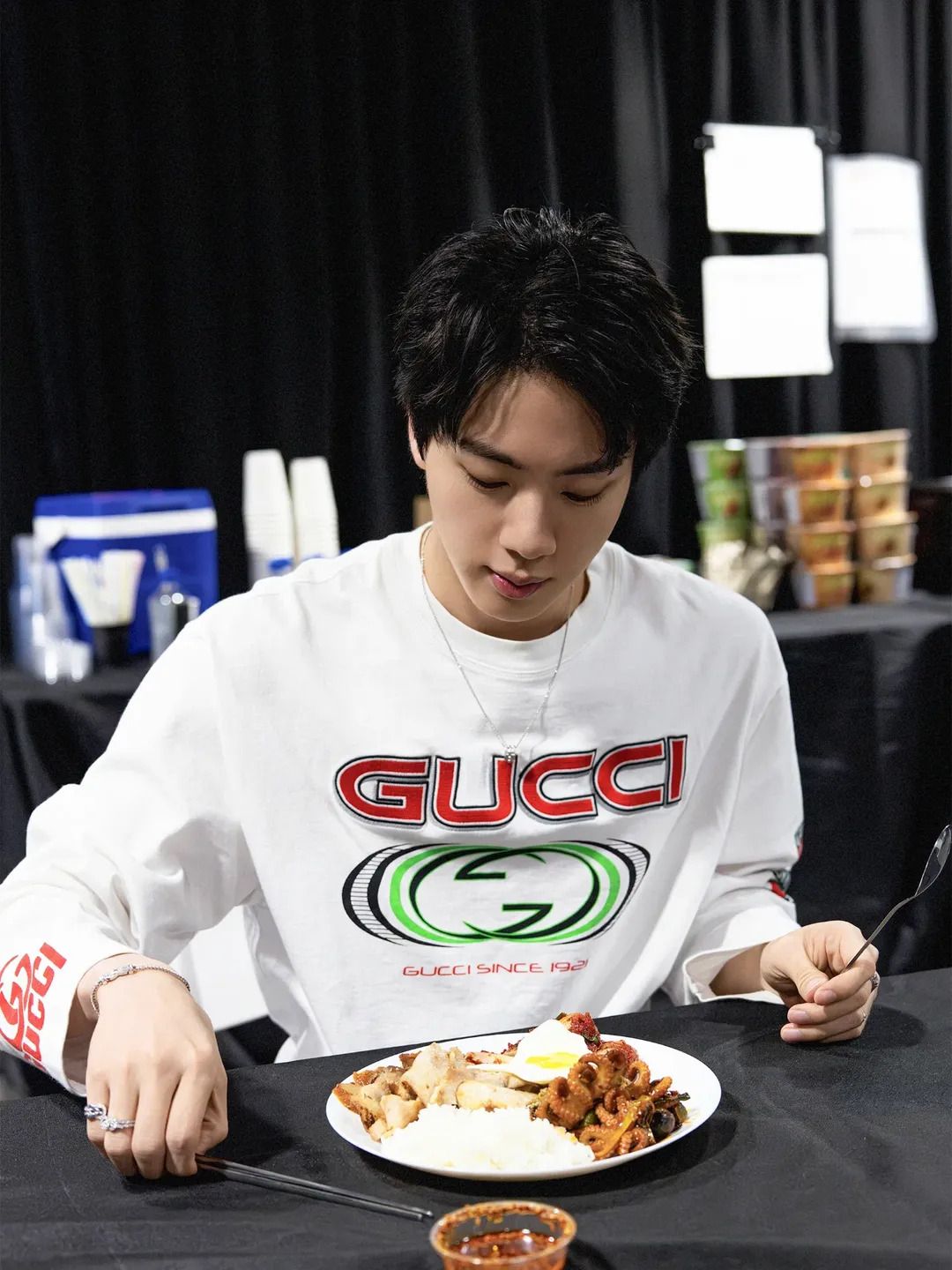 BTS 진 패션 | 인스타그램 @jin, @bts.bighitofficial 