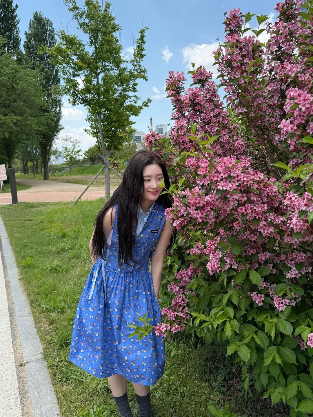 에스파 윈터, 여름 화이트 원피스 패션 | 인스타그램 @imwinter