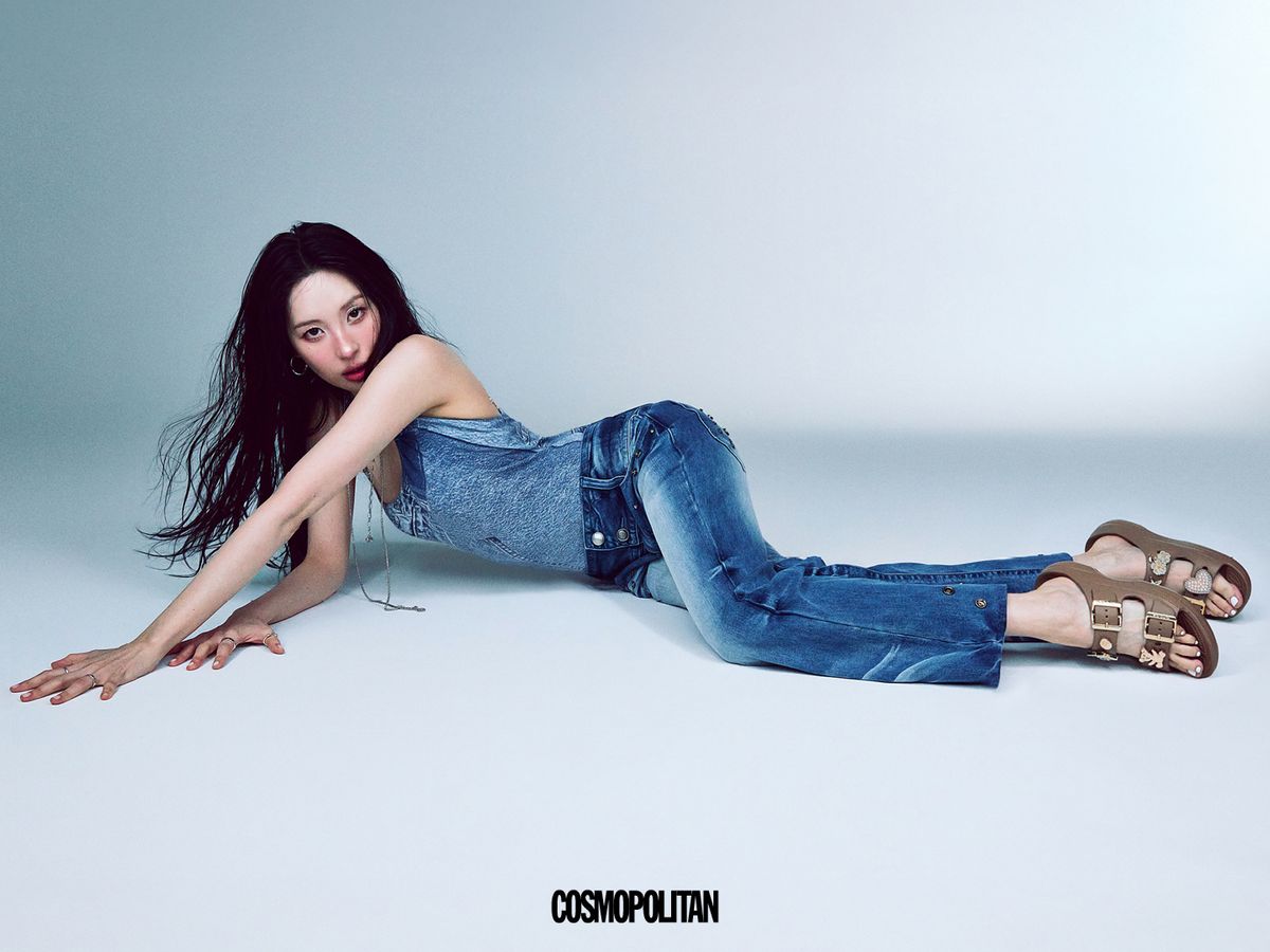 새터데이 메탈릭 버클 샌들 세피아 6만9천9백원 Crocs. 