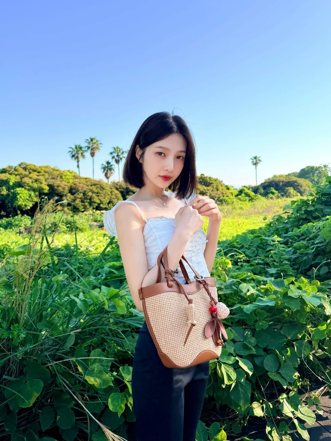 시크한 보브컷으로 단정한 단발로 변신한 조이 ㅣ 인스타그램 @_imyour_joy