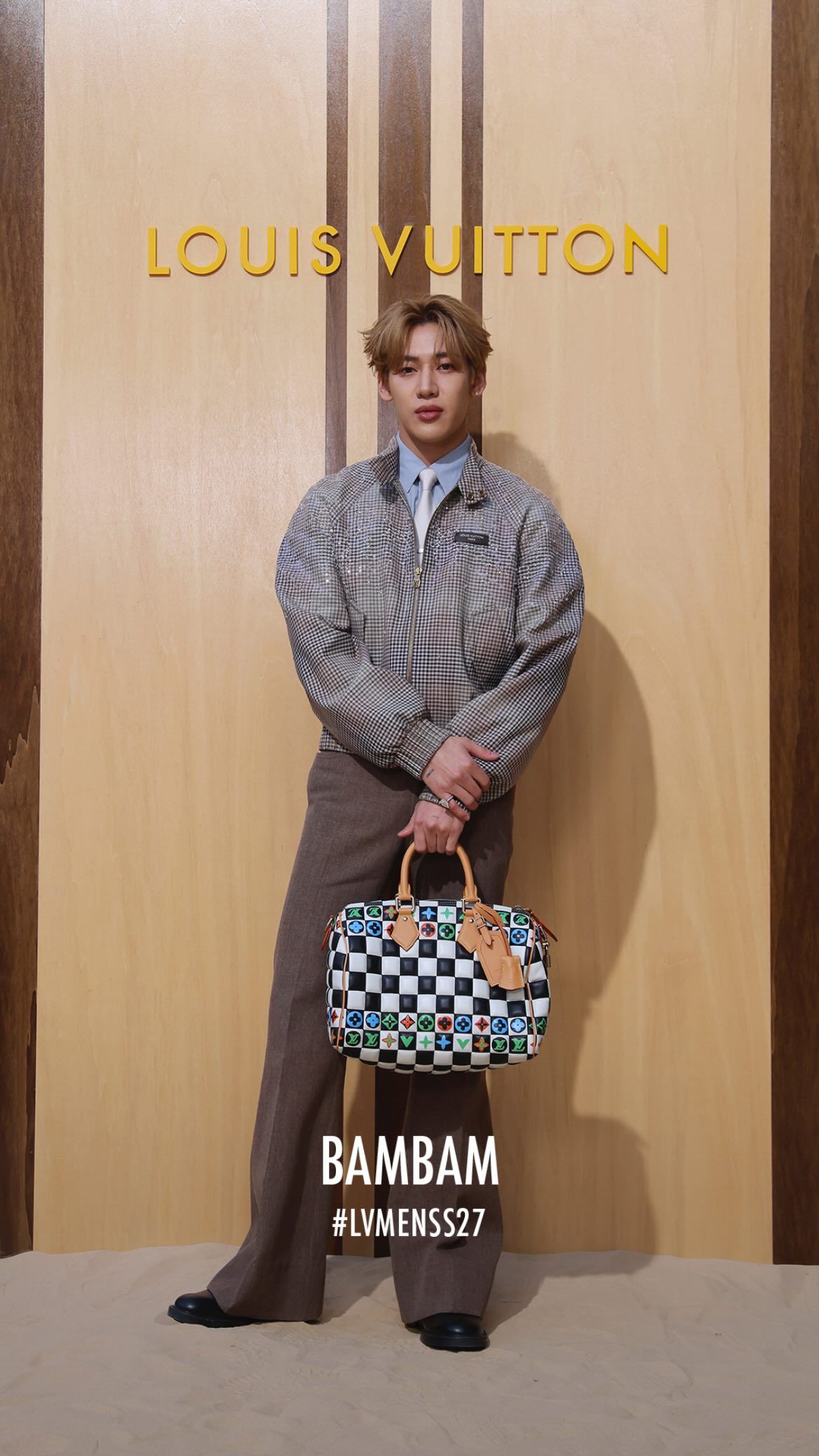 파리패션위크에 참석한 뱀뱀. 사진 @louisvuitton