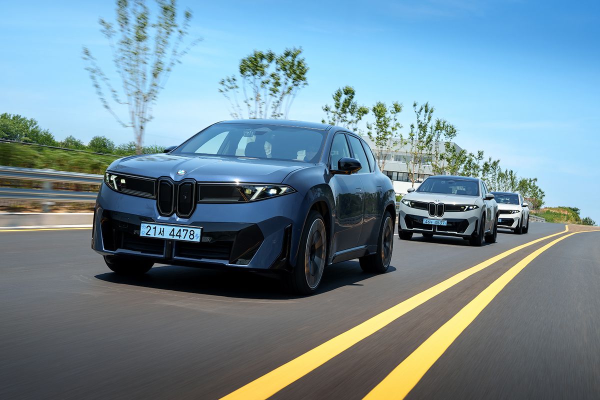 BMW IX3