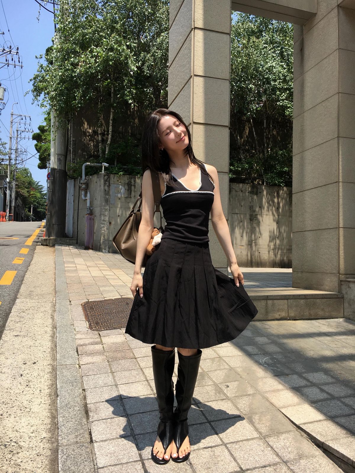 미연의 올블랙 코디. 인스타그램 @noodle.zip