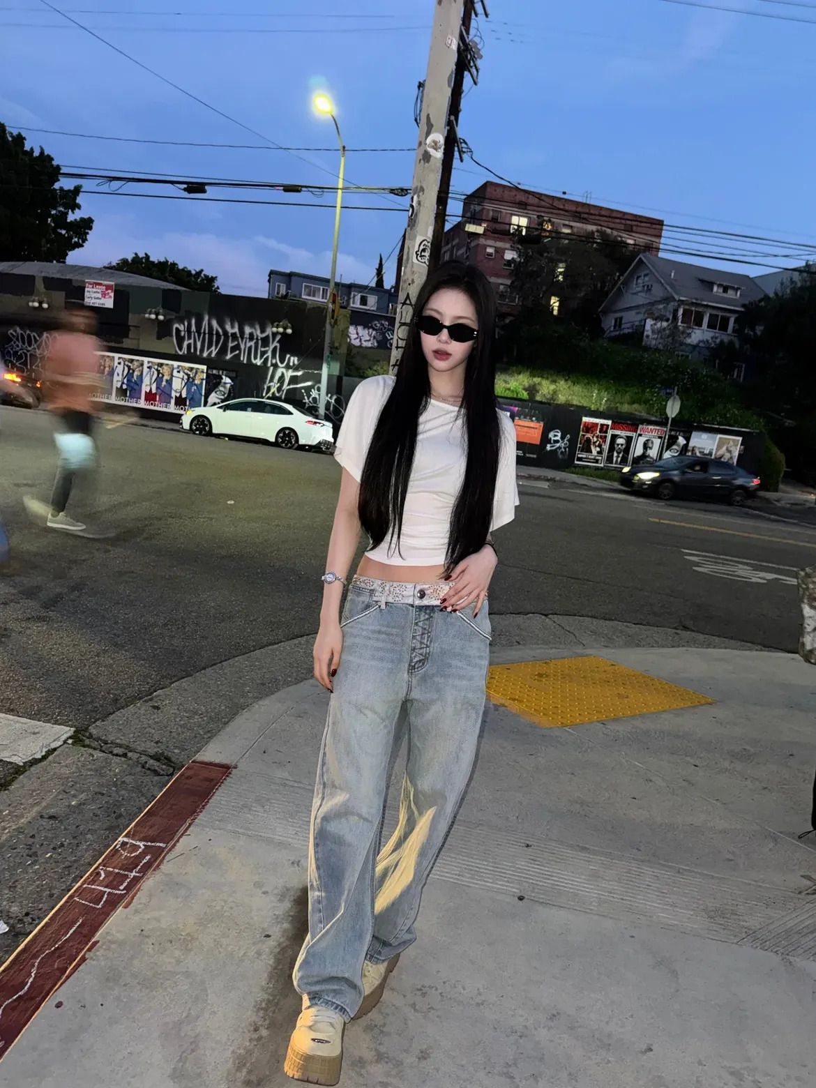 이안 통굽 신발 코디 | 인스타그램 @hearts2hearts