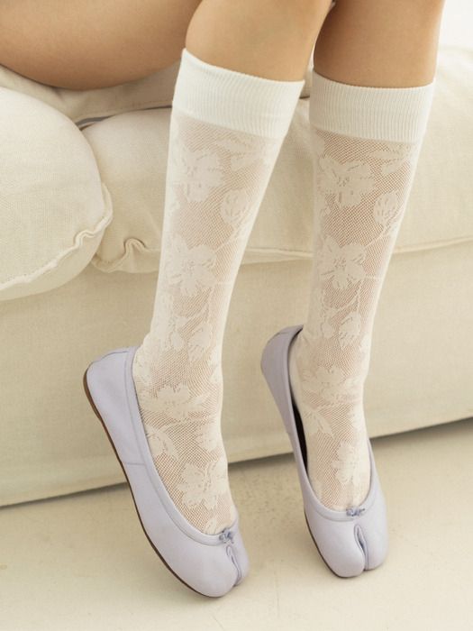 [no.526] ivory flower lace knee-socks