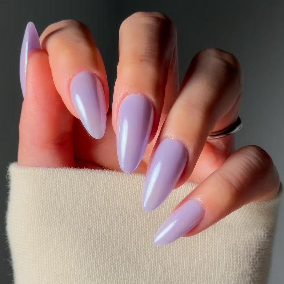 라벤더 밀크 네일 트렌드 | @disseynails